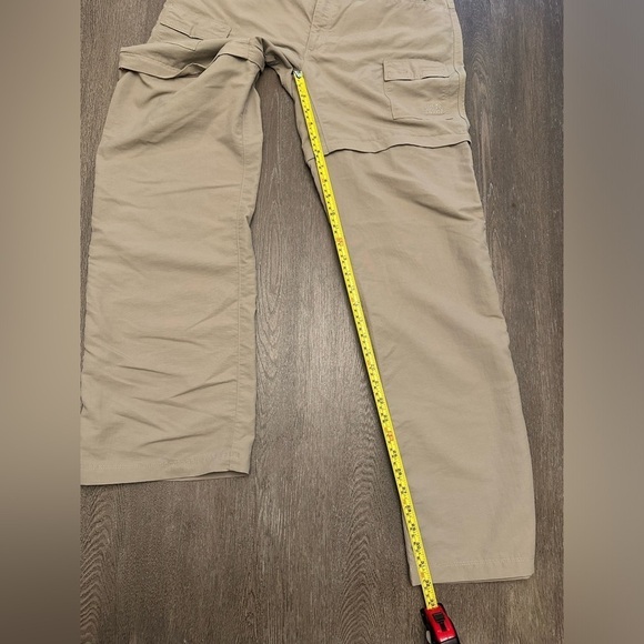 NWOT THE NORTH FACE KHAKI CARGO ZIP OFF PANTS - Size 12 SKU:412 - Picture 2 of 7